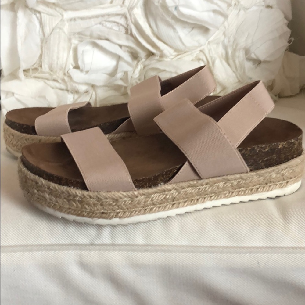 Cute Nude Flatforms